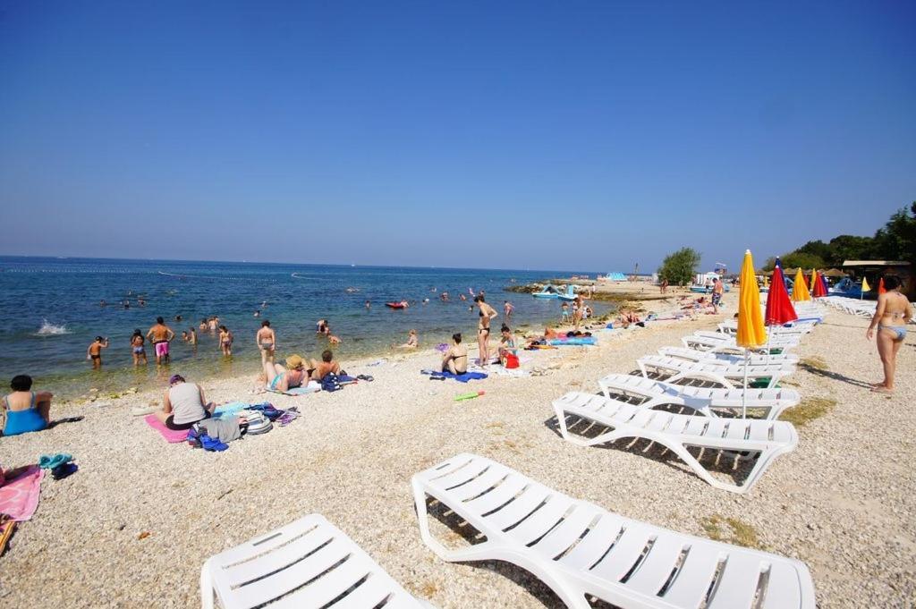 Ferienhaus In With Terrace, Air Conditioning, W-lan, Washing Machine 4928-11 Poreč